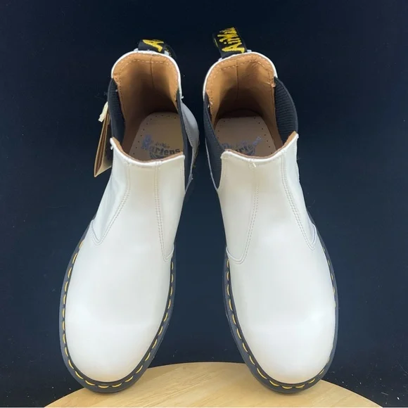 NEW Dr Martens 2976 Ys Unisex Leather Chelsea Boots In White Size Women 10/Men 9 - Picture 7 of 10